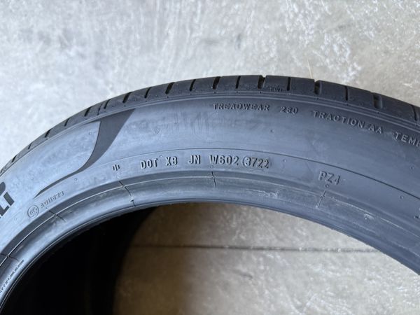 325/35/22 PIRELLI 2бр