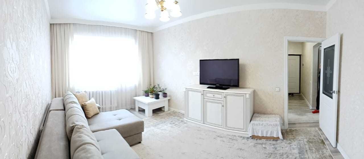 Продается 2-комнатная квартира в г.Алматы, Ауэзовский р-н, Аксай-1