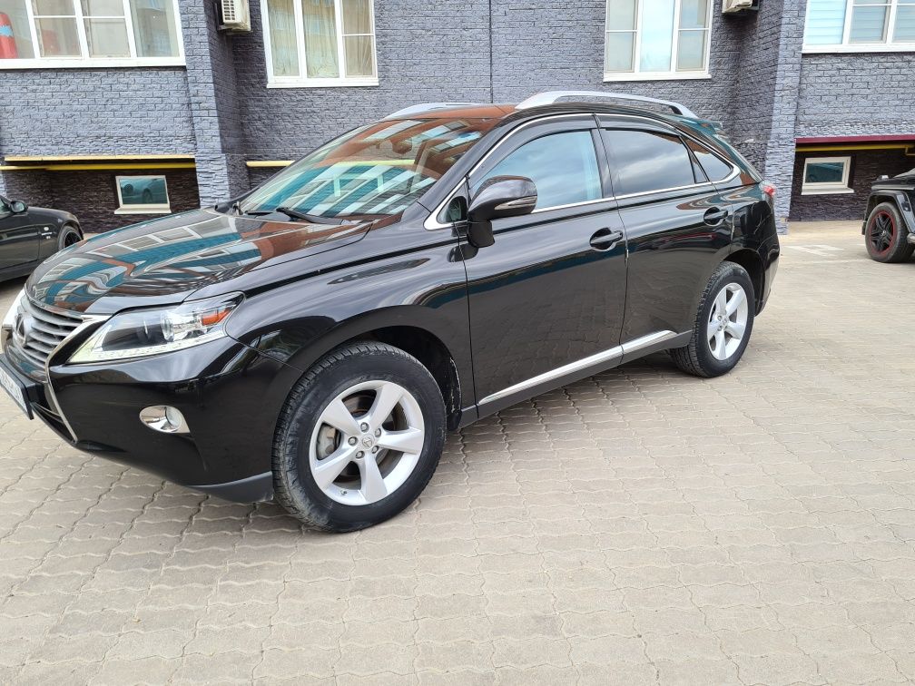 Продам Lexus RX 270.