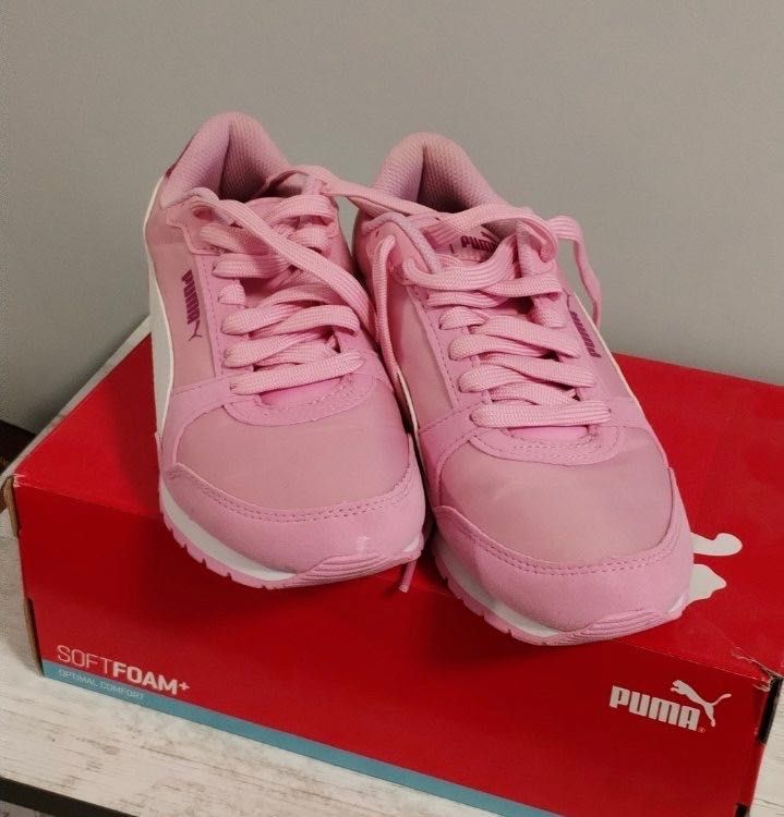 Розови маратонки Puma