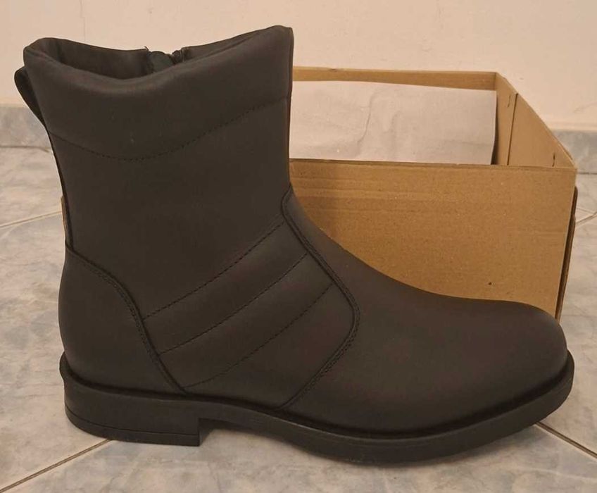 Кожени боти 43 номер-черни