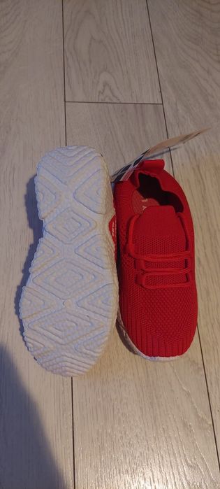 Adidași noi  Coccodrillo nr.31