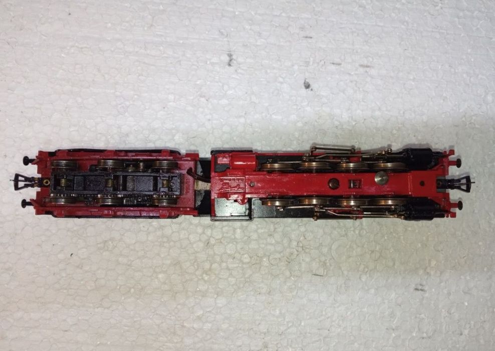 Locomotiva fleischmann BR55 scara H0, 1:87

Tracțiune integrală pe toa