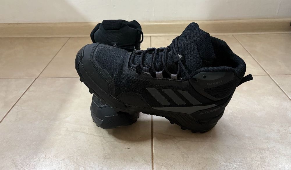 Зимни обувки Adidas Terrex