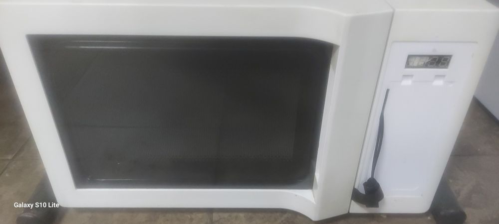 Микроволновая печь б/у