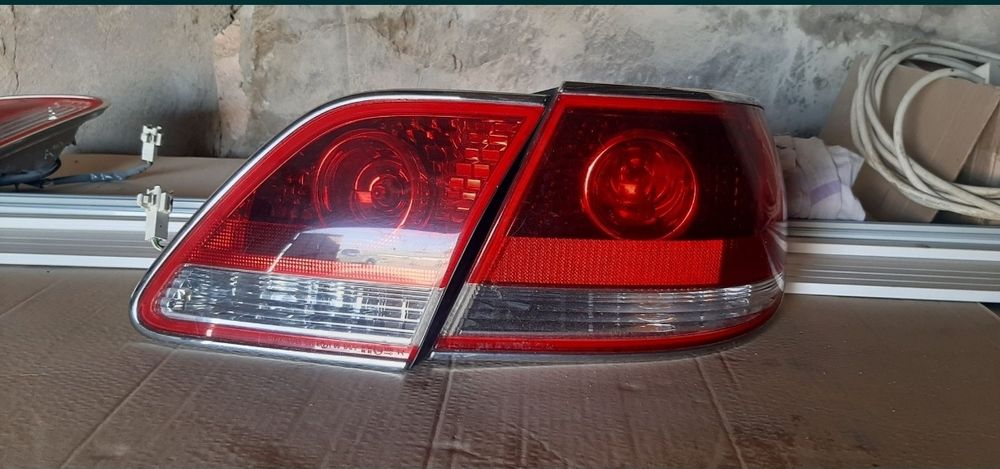 Продаётся задняя фары от лексус ЕС 330