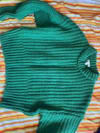 Пуловер зелен нов