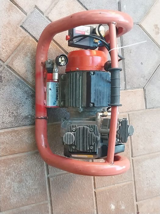 Compresor CONTIMAC in stare excelenta