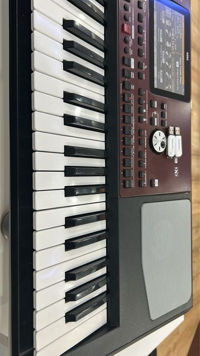 Korg pa 700 използвана в Църква