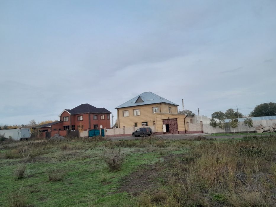 Продам дом 2х этажный