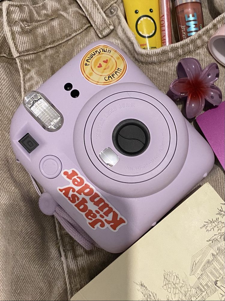 Продается Instax mini12