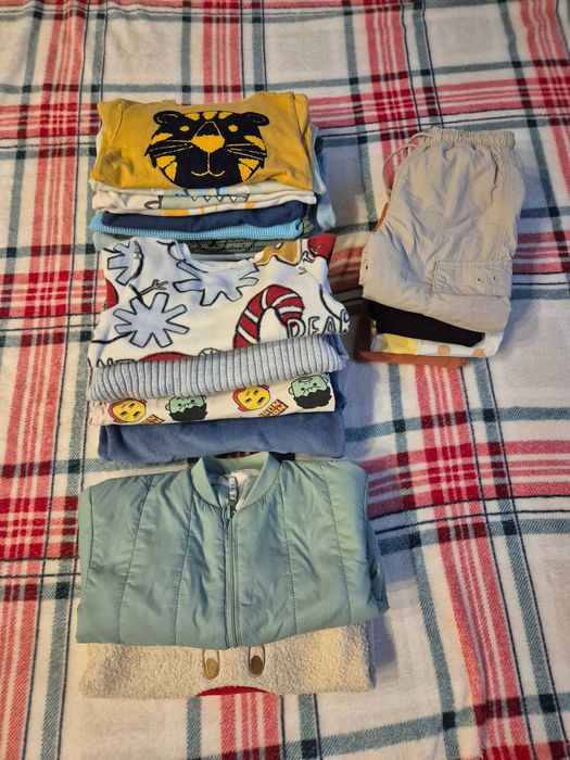 Lot haine marimea 98 baieti .