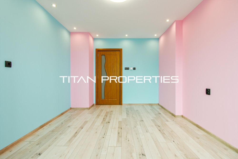 Продава се Тристаен апартамент в София, Люлин 8 - 100 кв.м за 3000 €/кв.м - Снимка #11