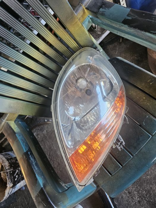 Far stanga renault kangoo 2005