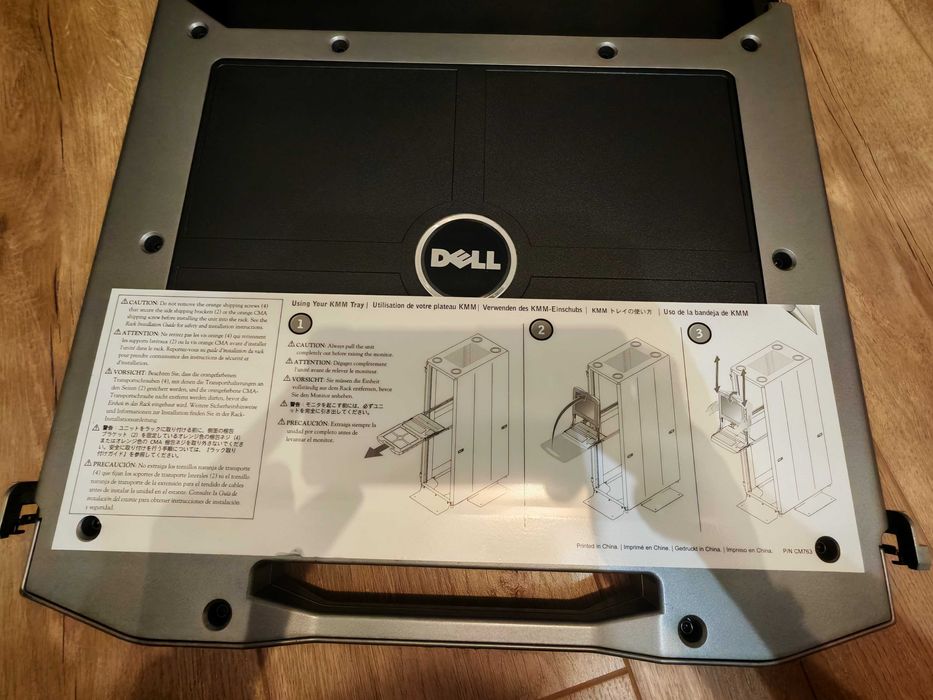 Dell HP535 server rack, screen an keyboard + full colour range screen