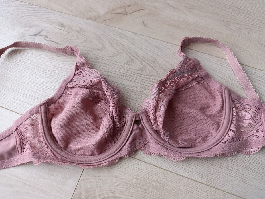 Sutien Triumph nou 70C