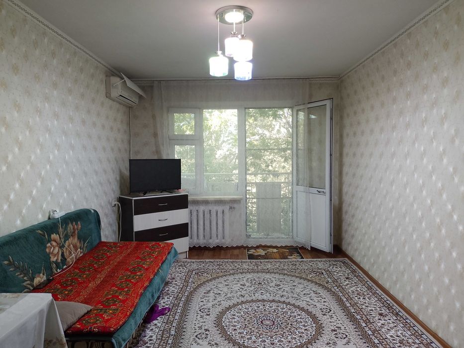 3-х комнатная квартира в 11 мкрн на 5 этаже.