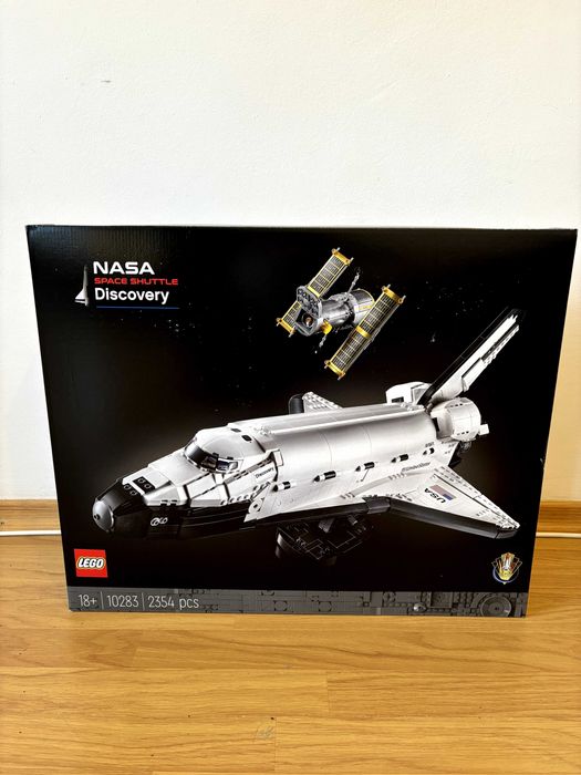 LEGO NASA Space Shuttle Discovery (10283)