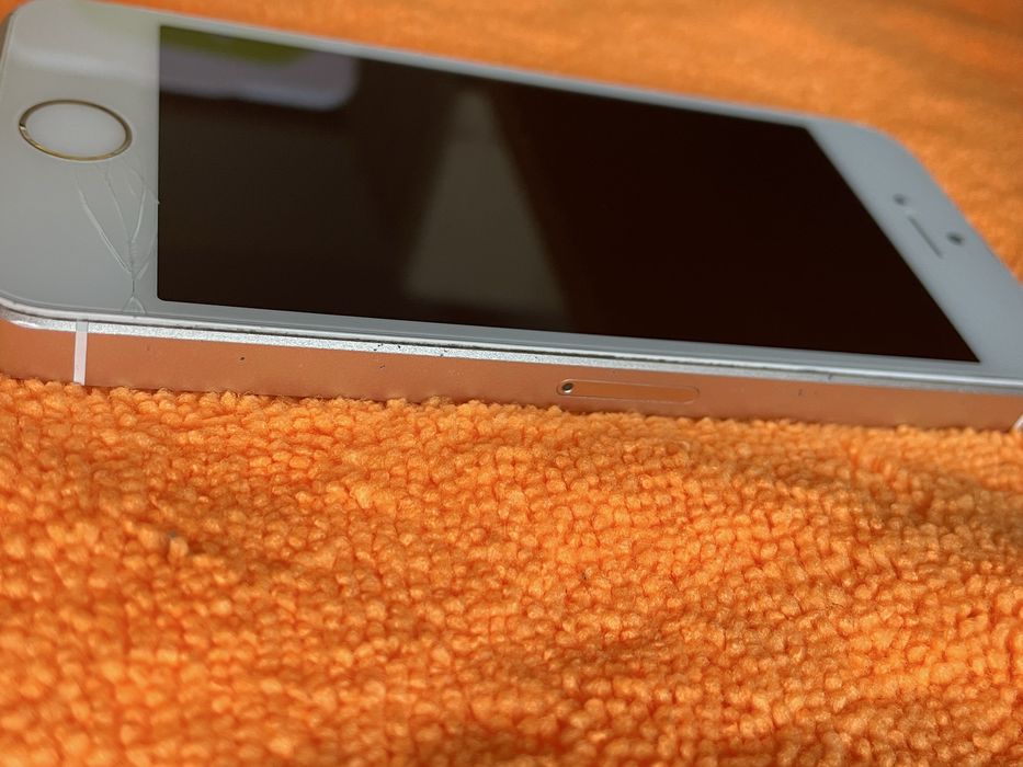Telefon Iphone SE