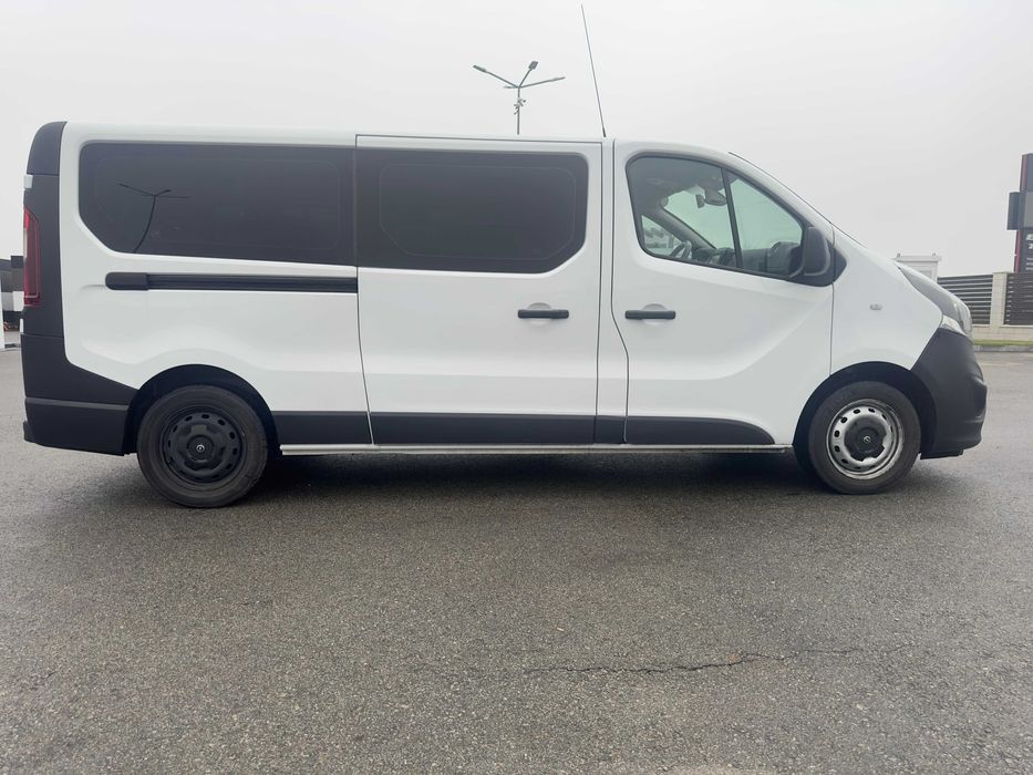 Opel Vivaro, 8+1, 2016, model lung, 1.6 diesel biturbo, euro 6