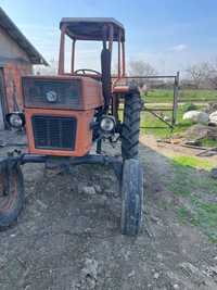 Vând tractor Fiat 445 +utilaje