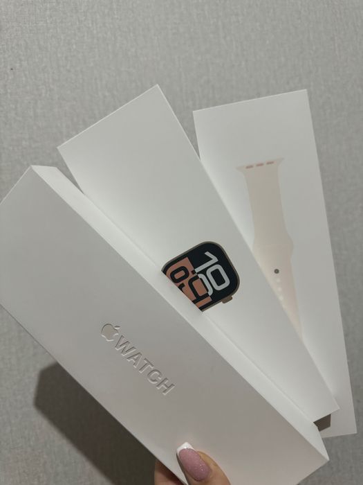 Смарт-часы Apple Watch Series 10 S/M 42 мм золотистый-белый