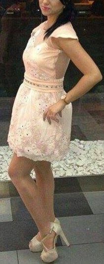 Rochie scurta roz deschis dantela