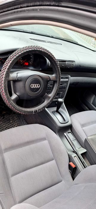 Audi A4,benzina 1.8,automat, 1998