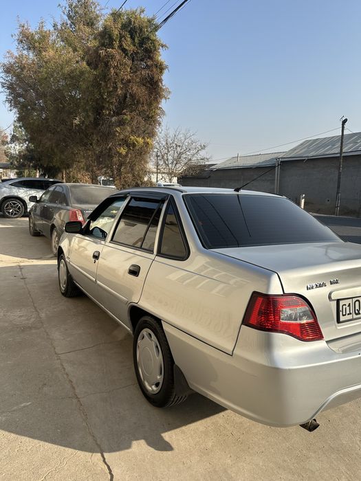 Neksa 2 1.6 sotiladi