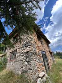 Каменна къща в село Стойките / Пампорово