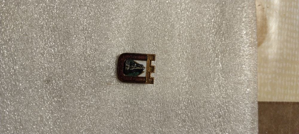 Значки тип брошка 30 бр.