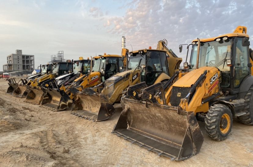 Услуги экскаватор погрузчик 3в1 Петушок JCB,HMK,CAT аренда