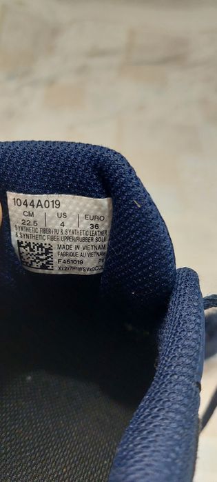 Маратонки Asics 36 номер