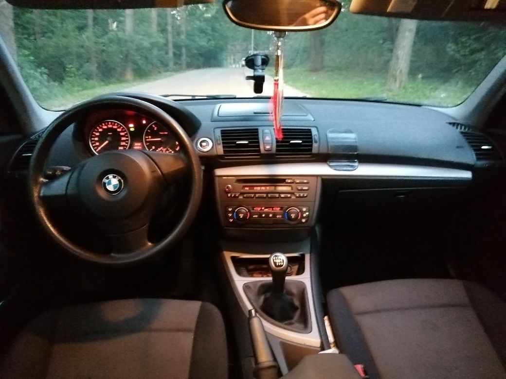 BMW seria 1 an 2006