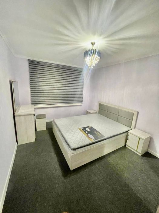 Sergeli Moshena bozori yonida oilaga yoki qizlarga kvartira bor