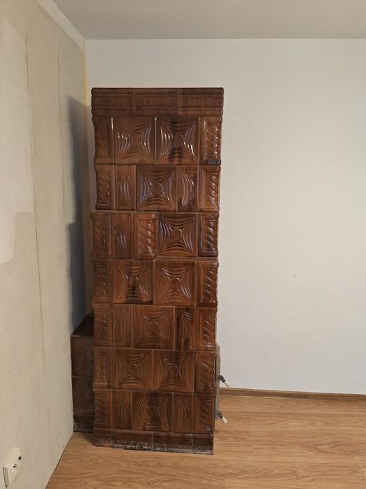 Vând soba de teracotă