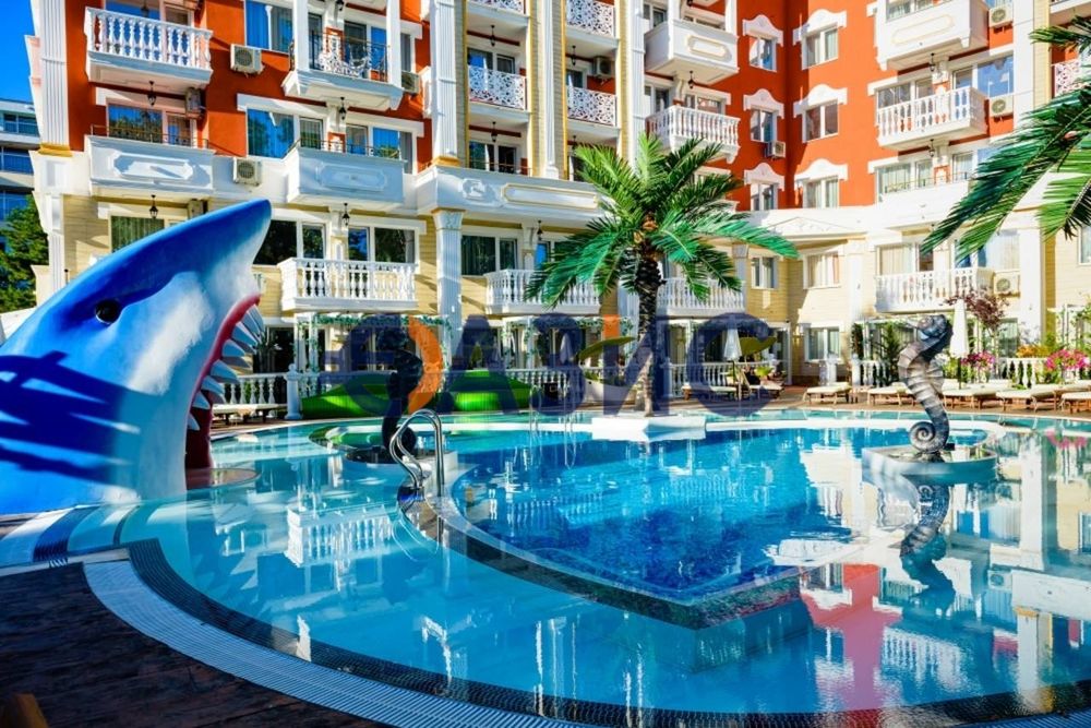 Продава се Тристаен апартамент в к.к. Слънчев бряг - 65 кв.м за 2107 €/кв.м - Снимка #11