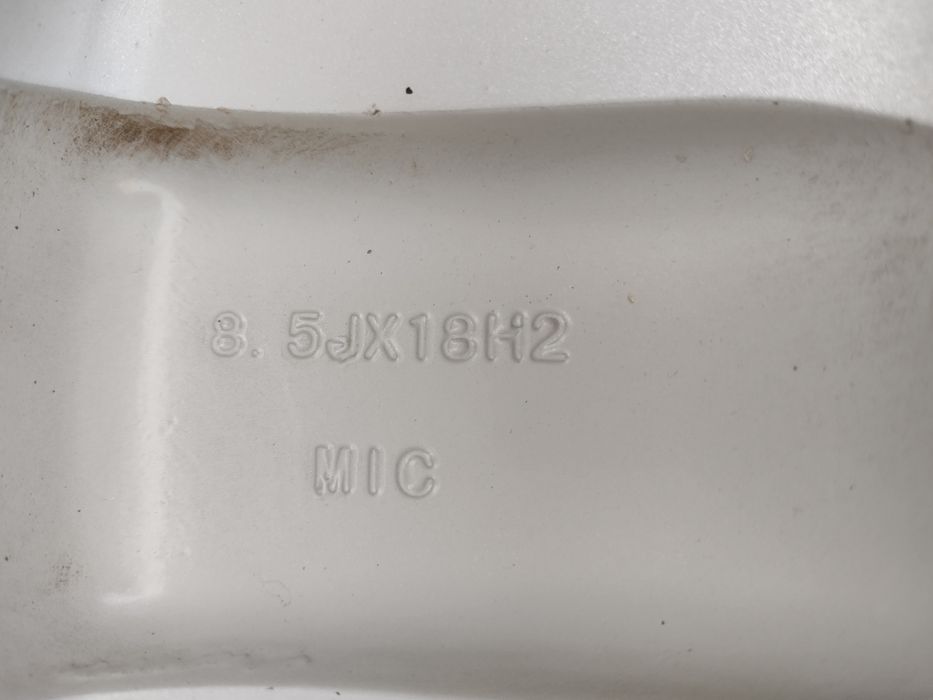 Почти нови DOTZ 18-6x114.3. ET30 8.5j Nissan