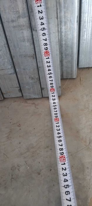 Țeavă  pătrată galvanizată sau vopsită  în  câmp electrostatic.