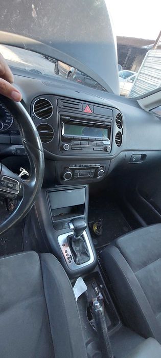 VW Golf Plus 2.0 TDI, Фолксваген Голф Плюс на части!
Април 2010