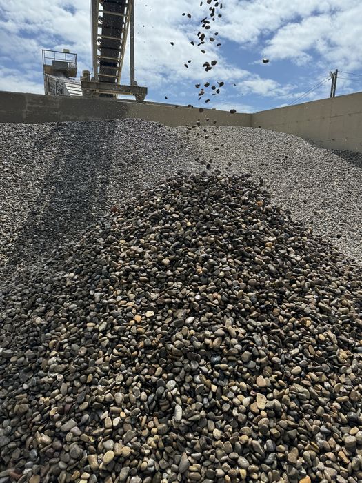 Vând pietris, nisip, sort, pământ