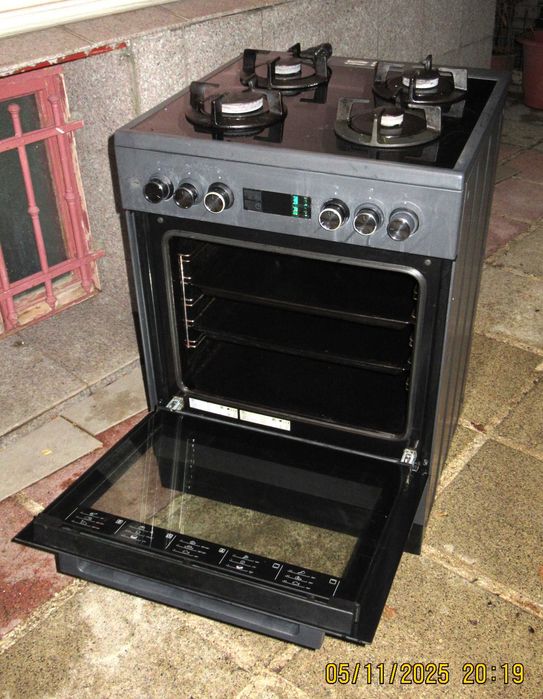 aragaz BEKO  4 ochiuri,  gaz + electric