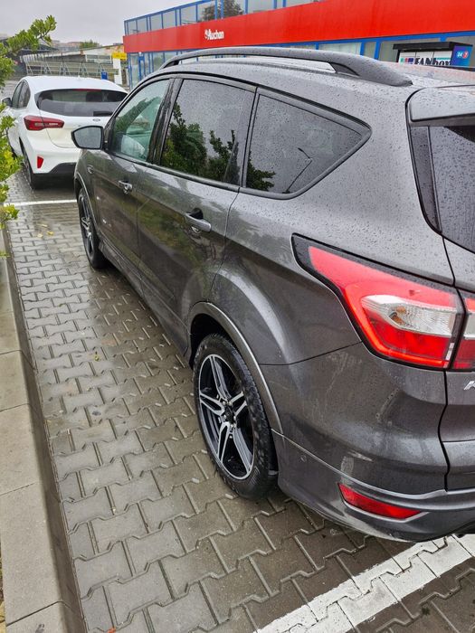 Ford Kuga EcoBoost 1.5 186CP 4x4 Benzina 2019 Automat Powershift 175