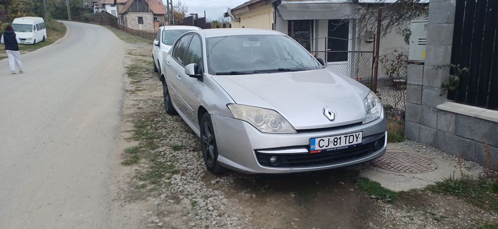Vând Renault Laguna