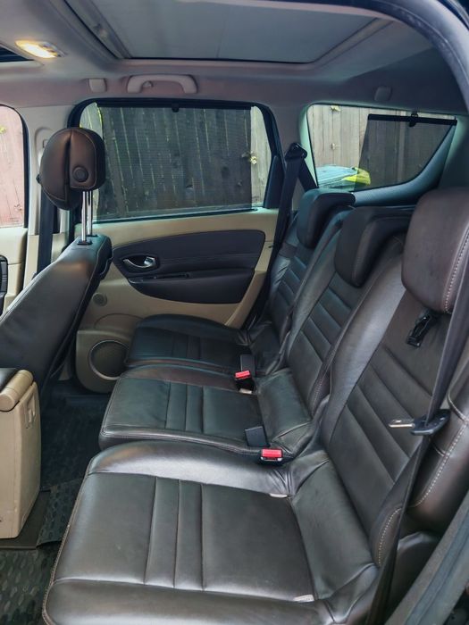 Renault Grand Scenic 7 locuri full option, piele, trapă, stare bună