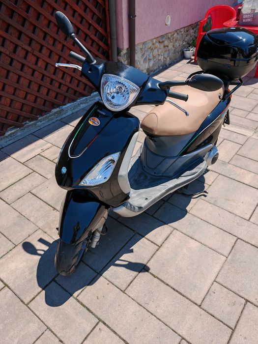 Scuter Piaggio 125