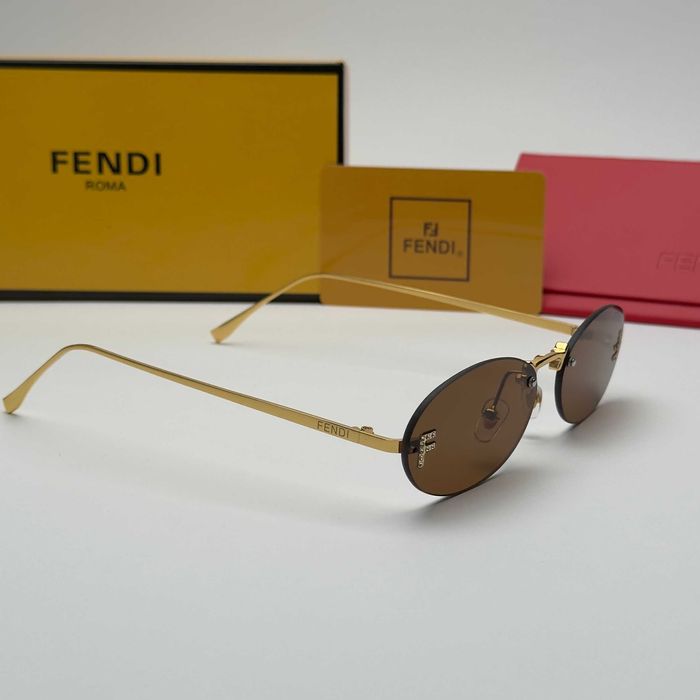 Дамски слънчеви очила Fendi Roma Oval Gold Edition черно и кафяво