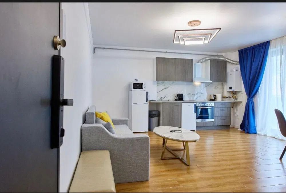 URGENT!!! Vând apartament 2 camere etajul 8 cu lift