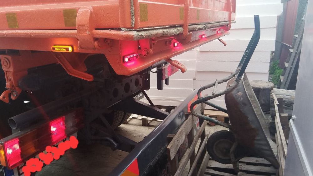 Basculanta Mercedes Actros 1831