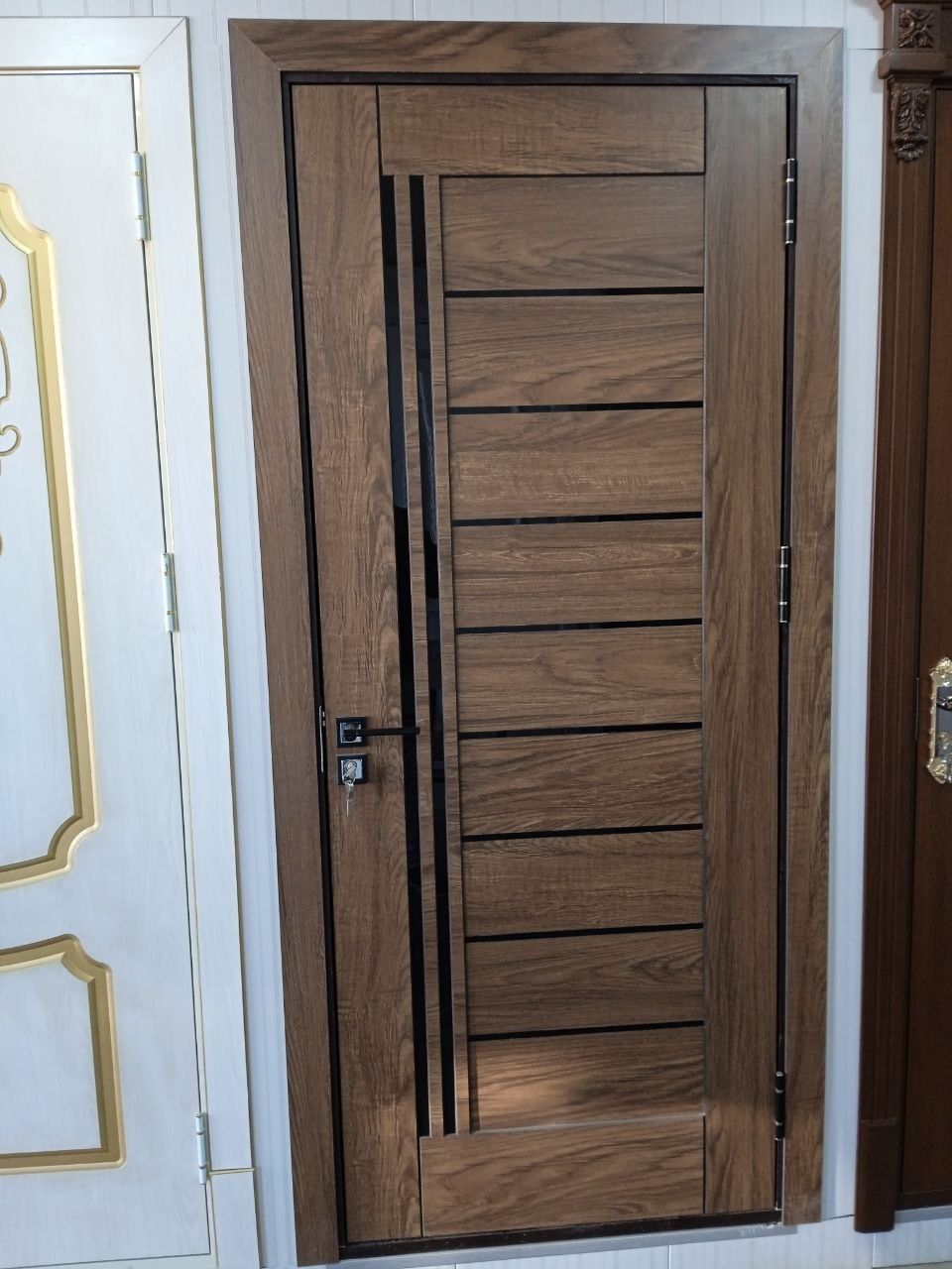 Mdf eshiklar 400 mingdan donasi